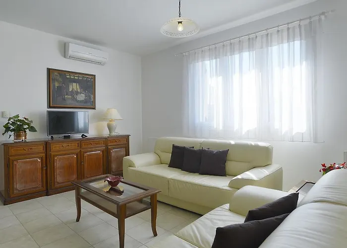 Neue Mit Parkplatz, Klima In Einer Ruhigen Lage Von Lejlighed *