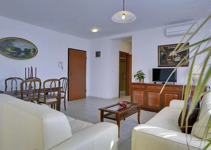 Neue Mit Parkplatz, Klima In Einer Ruhigen Lage Von Διαμέρισμα *